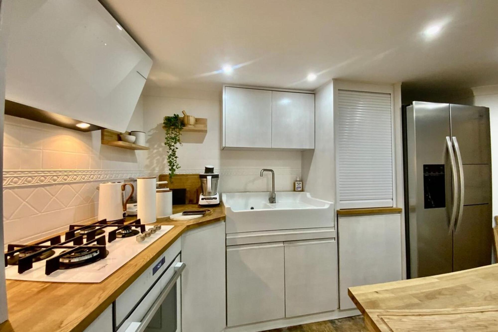 Casa Angel -Bohemian Villa With Swimming Pool And Air Conditioning! 보베르 외부 사진
